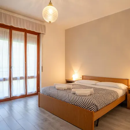 Spacious With Panoramic View *