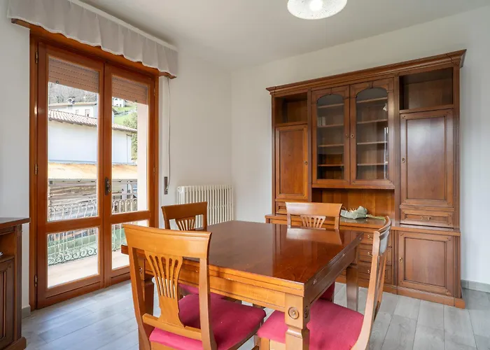 Spacious With Panoramic View Apartment *
